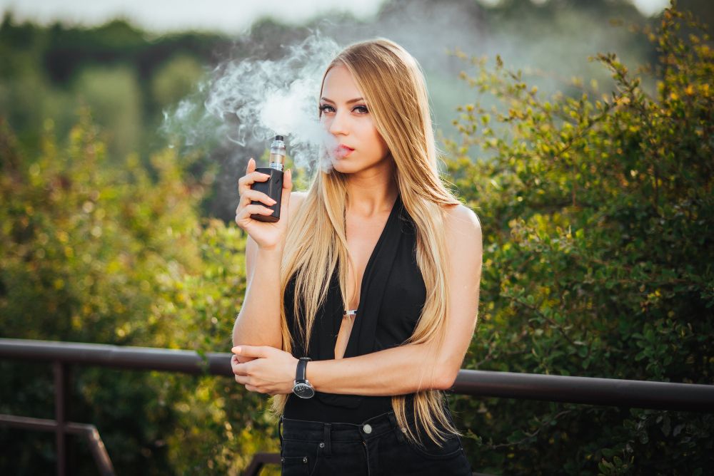 Convection vs. Conduction: Choosing the Right Heating Method for Your Dry Herb Vaporizer