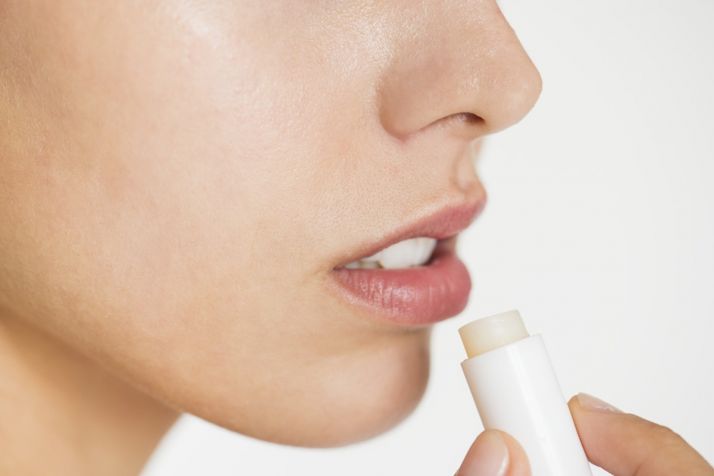 CBD to treat chapped lips