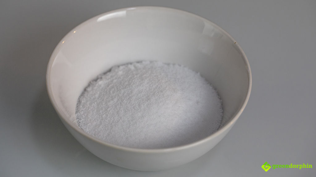 lye (sodium hydroxide)