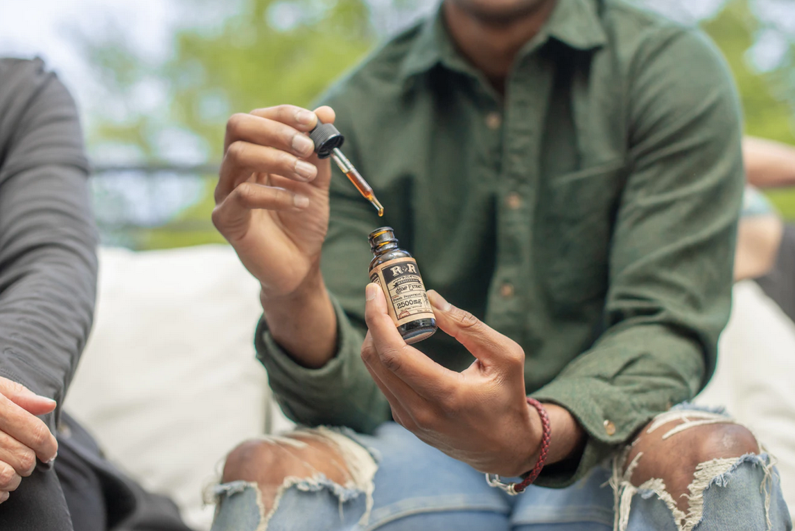 3 Ways CBD Oil Can Improve Physical Symptoms of Anxiety