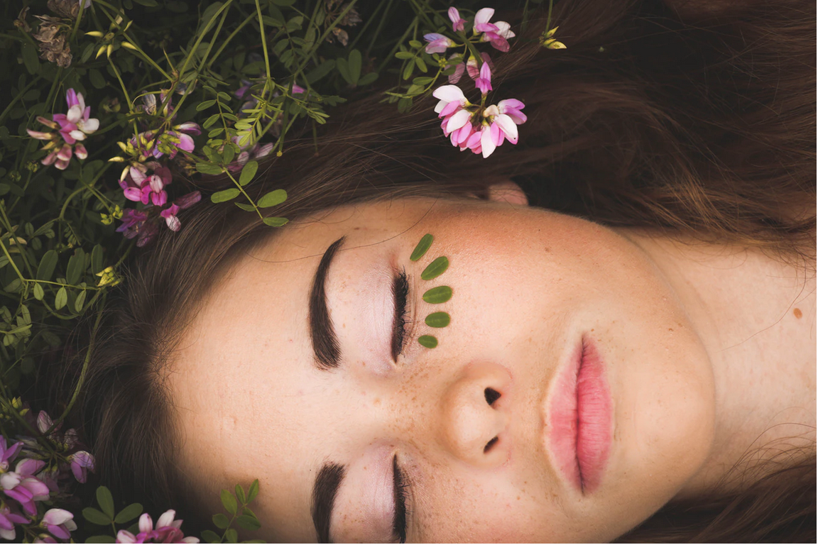 4 Ways CBD Products Can Improve Your Skin Care Routine