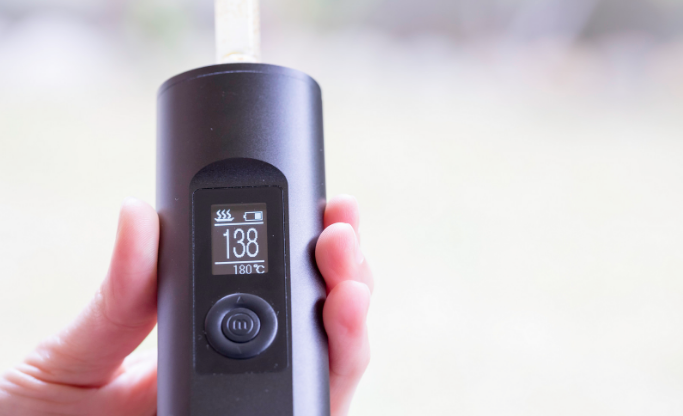 Arizer Solo II dry herb vaporizer