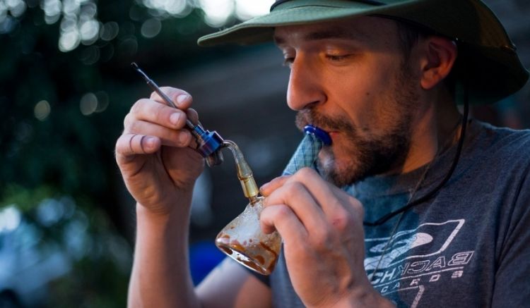 Top 10: Ways to Consume Your Cannabis - dab rig/eNail